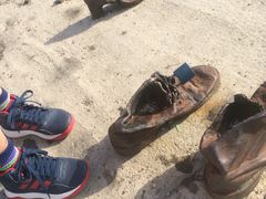 -多瑙河畔鞋履雕塑