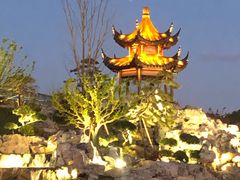 -上海滴水湖皇冠假日酒店