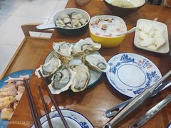 -老何家后安粉·糟粕醋海鲜火锅(三亚湾椰梦长廊店)