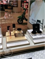 点击看大图 -奥伦纳素Erno Laszlo