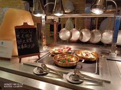 -圣丰索菲特·2 On 988 Café 自助餐厅