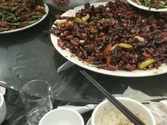 -江湖黑大兔(杨家坪店)