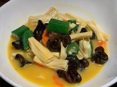 鲜腐竹秋葵-太二酸菜鱼(广州IFC国金天地店)