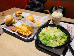-The Habit Burger Grill 哈比特汉堡(复兴soho店)