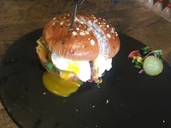 -HIGH FIVE哈福手工汉堡(桂林路店)