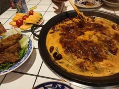 -旧街市鲜货老火锅(大光路店)