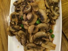 罗汉双素-隆喜元鱼汤包·海鲜(中联广场店)