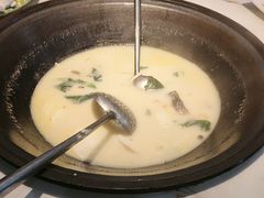 -陈大锅·岳阳鱼馆·地道岳阳菜(美食街店)