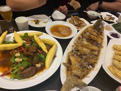 老济南辣椒炒鸡-城南往事风味主题餐厅(领秀城店)