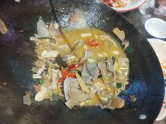 -富正毅三下锅·湘西韵味(天门山索道店)