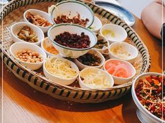 -包整·丝娃娃(一览甲秀楼风景店)