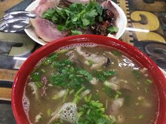 -春雨羊汤店(广开四马路总店)