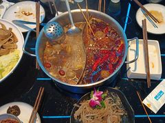 -唯爱KTV聚会餐厅(仙林东城汇店)