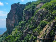 -玻璃桥景区石牛寨