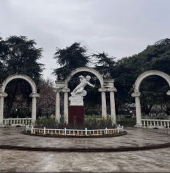公园内-玄武湖景区-情侣园游乐场