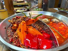 -老街·稳拈老火锅(海椒市店)