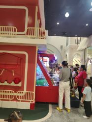 -奈尔宝·儿童乐园·亲子餐厅(华采天地店)