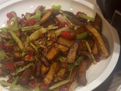 -建辉湖南土菜馆(南大街店)