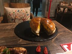 -HIGH FIVE哈福手工汉堡(桂林路店)