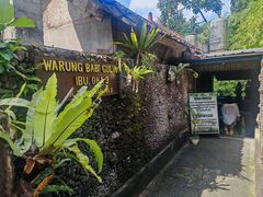 -Warung Babi Guling Ibu Oka 3