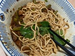 -遇见小面(东方宝泰店)