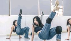 -单色舞蹈