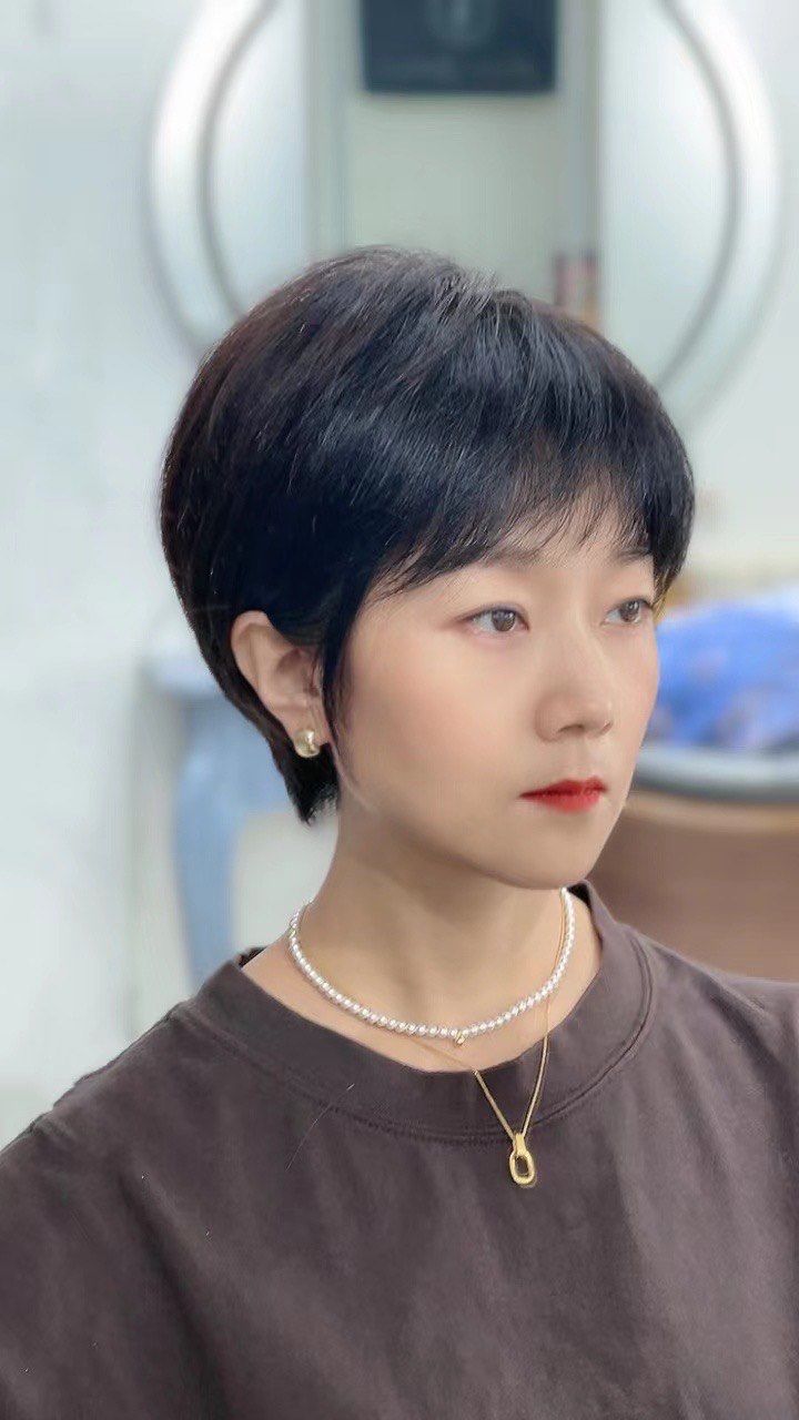 长发变短发 减龄不是问题