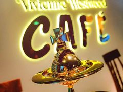 -Vivienne Westwood(上海来福士广场店)