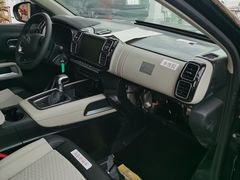 -上海先进东风标致雪铁龙4S店(青浦店)