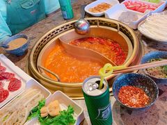 番茄鸳鸯锅-小龙坎老火锅(北京三里屯店)