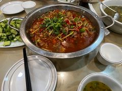 -焱焰鲜锅兔·佳味郑氏·自贡特色菜