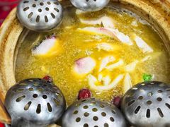 脆肉皖-花苑美食横琴生蚝火锅(拱北粤华路店)