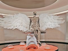 -涨巢·潮玩水疗局