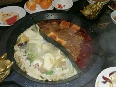 -重庆德庄火锅(体育中心店)