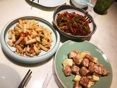酸辣藕尖-荷庭·精致湘菜(华强北九方店)