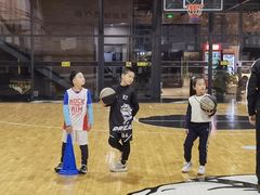 -梦想之巅·青少年篮球·羽毛球·培训中心(西站店)