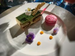 绿茶提拉米苏配马卡龙-北京四季酒店·宴会厅