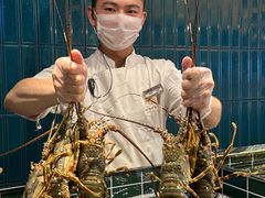 -雍容荟帝王蟹活龙虾展台自助(IFS黑金店)