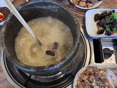 -鲁朗纳麦石锅鸡庄园