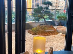 靠窗位-丽思卡尔顿·炙焰·铁板烧餐厅