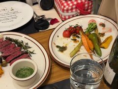 -Mark&Mars Restaurant