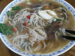 -邱芳粉店(迎宾大道旗舰店)