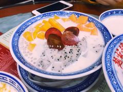 -赵记传承特色牛奶甜品(泉城广场店)