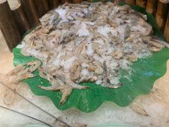 -釜御山海鲜烤肉火锅自助(新城市中心店)