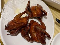 招牌烤乳鸽-石岐佬中山菜馆(张溪店)
