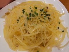 -老板很二(吉大店)