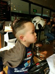 -PE SALON