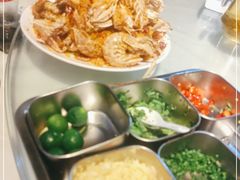 -三亚火车头万人海鲜广场