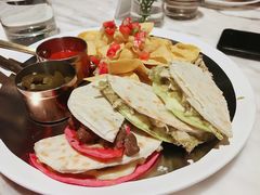 鸡牛双肉芝士墨西哥馅饼-The Rug Cafe(王府中环店)