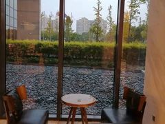 -上海虹桥西郊假日酒店